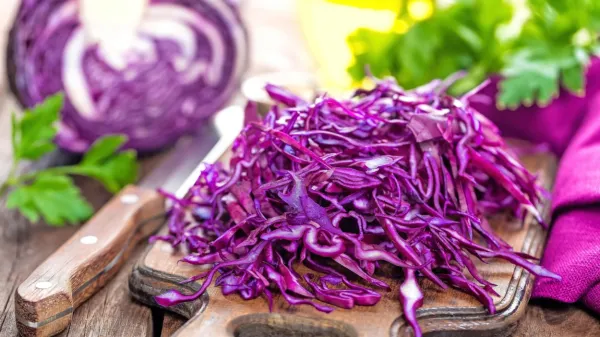 Rdeče zelje je zaradi vitaminov zelo dobro za krepitev imunskega 
sistema.