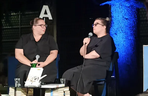 Z režiserko, pisateljico in publicistko  Ivano Djilas se je pogovarjala 
igralka, letošnja prejemnica tantadruja za igralske stvaritve Ana 
Facchini. 