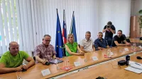 Novinarsko konferenco ob letošnji Vipavski trgatvi so v Vipavi posvetili tudi 130. obletnici ustanovitve prve 
vinarske zadruge na Slovenskem. 