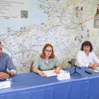 Center za obiskovalce Kraški rob so predstavili koprska podžupanja Mateja Hrvatin Kozlovič. (druga z leve), ob njej direktoricaa 
Zavoda za mladino, kulturo in turizem Koper  Helena Brec Loredan  
ter turistična podjetnika Žiga Vatovec (prvi z leve) in Predrag 
Jevtić.