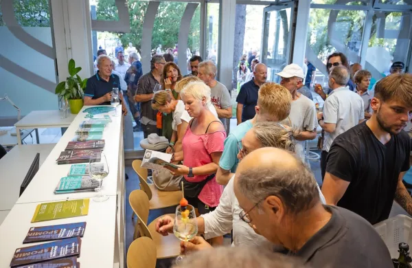 Zavod GO!2025 je pred enim tednom odprl komunikacijsko 
pisarno. 