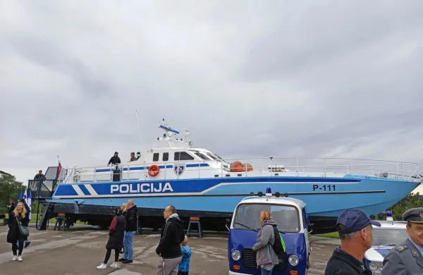 Policijski čoln P-111 je največji muzejski eksponat v pivškem 
muzeju.