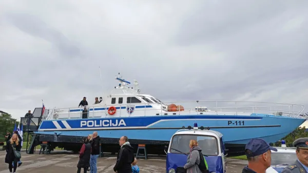 Policijski čoln P-111 je največji muzejski eksponat v pivškem 
muzeju.