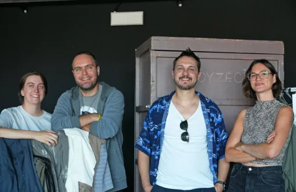 Ana Janc, Nicola Ciaffoni, Blaž Setnikar in Anneliese Neudecker so del mednarodne umetniške in igralske ekipe predstave Woyzeck. 

