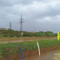 Badaševica je grozila, da se bo v Šalari razlila čez svoje korito. 