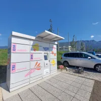 Od julija je v Ajdovščini za prevzem lokalno pridelane hrane na 
voljo tudi  pametni hladilnik. 