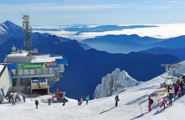 Če in ko bo prišlo do demontaže objektov na hribu, bo to zelo 
zahteven zalogaj. 