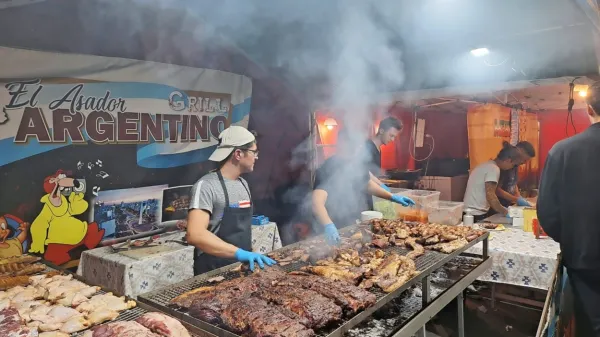 Okusi ob meji za ljubitelje mednarodne kulinarike (FOTO, VIDEO)