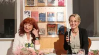 Prevajalki Sonja Polanc (levo) in Breda Biščak na ponedeljkovem prevajalskem večeru v Kopru 