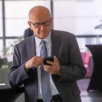 V družbi Plinovodi, ki jo vodi Marjan Eberlinc, so v začetku lanskega 
leta objavili razpis za gradnjo plinovoda. Šele sedaj so izbrali 
izvajalca, a niso izključeni novi pravni zapleti. Foto: Marko Vavpotič