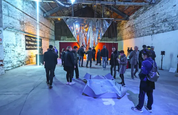 Obisk 12. razstave festivala Izis je še zadnja priložnost tudi za slovo od “starega” Libertasa pred 
njegovo prenovo.