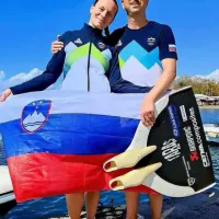 Alenka Artnik Burghardt po grškem zmagoslavju s soprogom 
Florianom Burghardtom. 