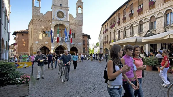 Pordenon na vzhodu Furlanije Julijske krajine je mesto z najvišjo 
kakovostjo življenja v Italiji. 