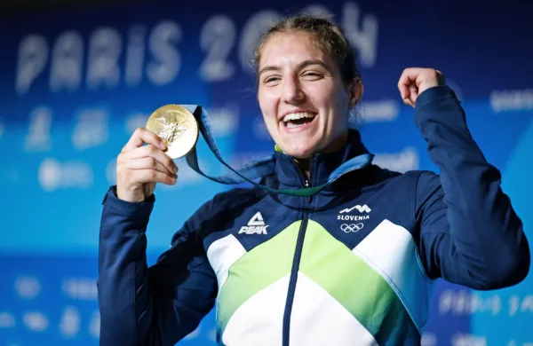 Najlepši dan v Andrejinem življenju: z zlato olimpijsko medaljo za 
zmago med judoistkami do 63 kg.