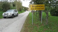 Po ureditvi kanalizacije bo obnovljeno tudi na nekaterih mestih 
zelo zdelano cestišče. 