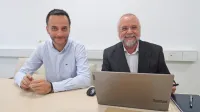Strokovni vodja ZDI, zdravnik Miloš Simov (levi), in direktor  Tomaž Glažar.

