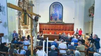 Restavrirana Carpaccieva oltarna slika je včeraj v koprsko stolnico 
privabila veliko ljudi.