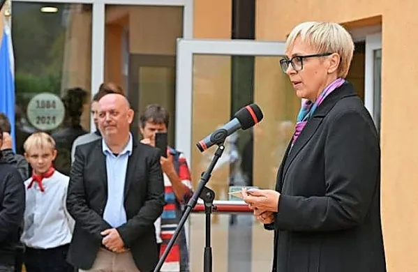 Slovenska predsednica Nataša Pirc Musar je navzočim dejala, naj 
bodo ponosni na dvojezičnost