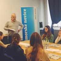 Izvršni urednik Bojan Gluhak je obiskovalce seznanil tudi z 
zgodovino našega časnika. 
