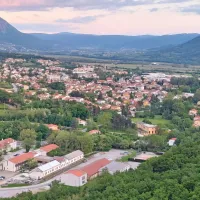 V Ajdovščini so položili temeljni kamen za gradnjo nove stanovanjske soseske.