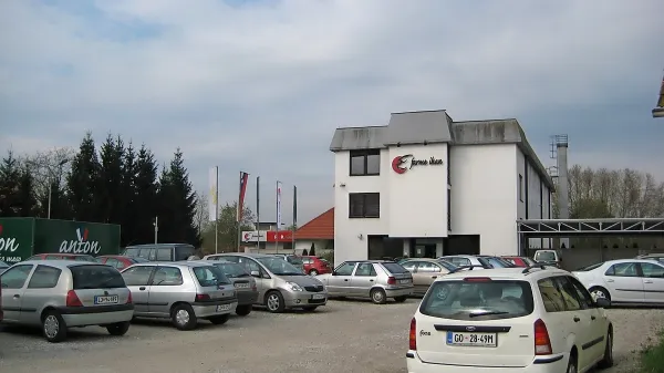 Po zagotovilih SDH Farme Ihan ne bodo na prodaj, potekajo tudi že 
postopki, da bi podjetje uvrstili med strateško pomembne naložbe.