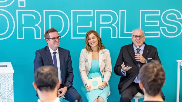 V Zavodu GO! 2025  napovedujejo več  kot 400 uradnih dogodkov, 
župana Goric  Samo Turel (levo) in Rodolfo Ziberna izpostavljata 
trajne infrastrukturne izboljšave. 