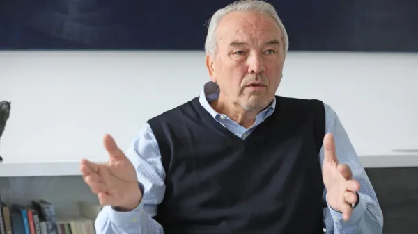 Roman Kirn: “Zmaga Trumpa bo za Evropo kot hurikan najvišje kategorije”