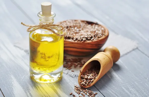 

V lanenem olju najdemo tudi pomembne sluzi in vitamine skupine 
B, E in F.