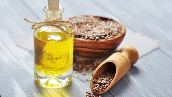 

V lanenem olju najdemo tudi pomembne sluzi in vitamine skupine 
B, E in F.