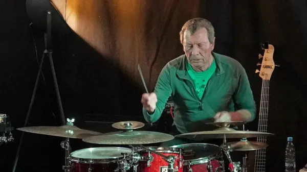 Zlatko Kaučič je z Giovannijem Maierjem in Massimom de Mattio nastopil v klubu Arci Gong v Gorici.