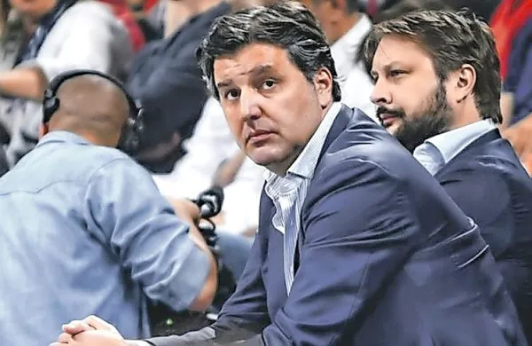  Dejan Bodiroga morda največji igralski talent, kar so jih ljubitelji  
košarke videli v Trstu, že dve leti predseduje evroligi.