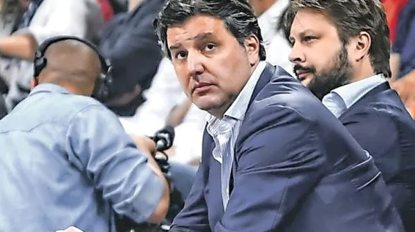  Dejan Bodiroga morda največji igralski talent, kar so jih ljubitelji  
košarke videli v Trstu, že dve leti predseduje evroligi.