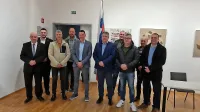 Nadomestna kandidata za državnega svetnika med elektorji po 
izvolitvi Otona Bratuža (peti z desne) za novega člana DS.