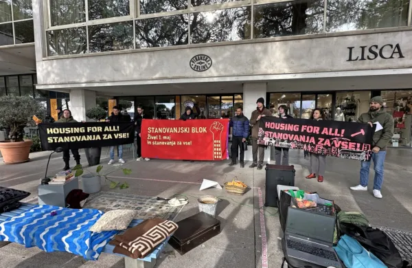 Stanovanjska politika je bila dolgih trideset let zapostavljena  pod 
vsemi slovenskimi vladami, poudarjajo v iniciativi Stanovanjski 
blok.  