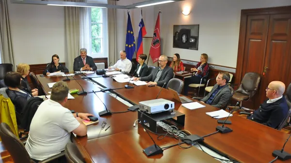 Seja sosveta sežanske upravne enote.