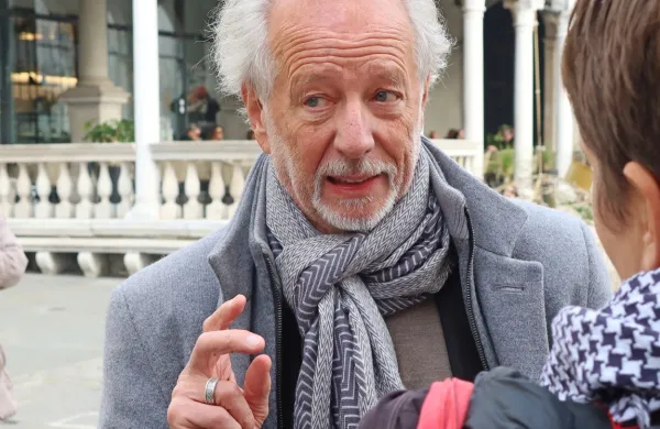 Stefan Hertmans: “Zame je desni populizem novi fašizem. Imenujmo ga s pravim imenom.”