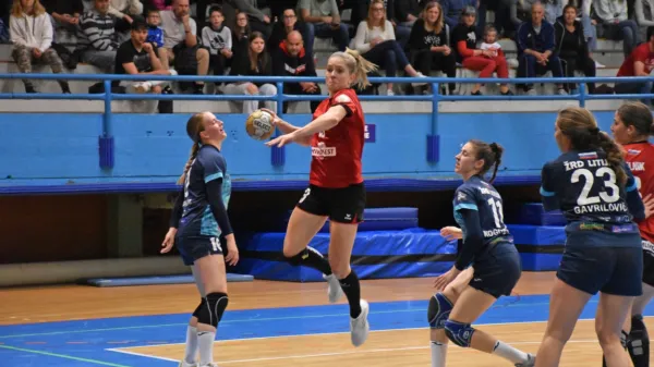 Članica reprezentance je tudi kapetanka  Mlinotesta Nuša Fegic.