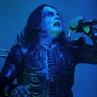 Zibelka gnusa, krvi in vampirske erotike (FOTO)