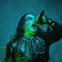 Zibelka gnusa, krvi in vampirske erotike (FOTO)