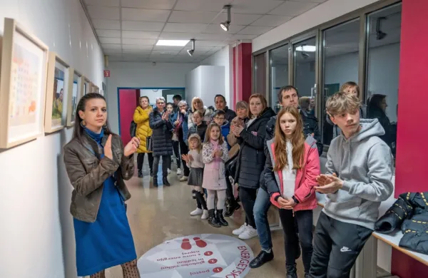 Tudi letos bodo na LUNG Festival multiCULINGO odprli z razstavo 
najboljših del likovnega natečaja. 