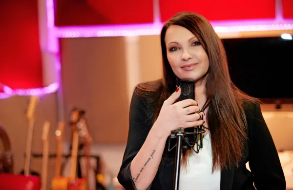 Anja Rupel razkrila, kakšna bi bila njena sanjska poroka
