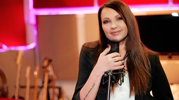 Anja Rupel razkrila, kakšna bi bila njena sanjska poroka