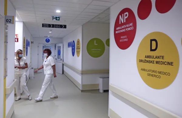 Ena od čakalnic ambulant  družinske medicine v slovenski Istri, 
kjer je pomanjkanje družinskih zdravnikov nekoliko manj pereče 
kot v nekaterih delih Slovenije.  