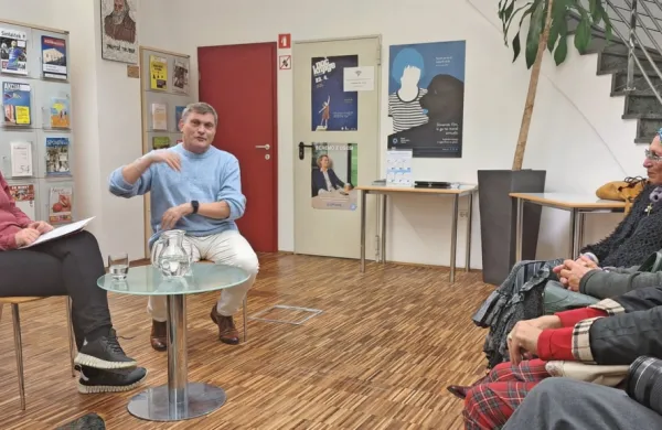 Župnik Zorko Bajc je med Pirančani zelo priljubljen, cenijo zlasti njegovo povezovalno delovanje.   