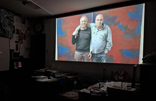 Tomaž in Andraž Šalamun v dokumentarnem filmu - od smrti pesnika mineva deset let, brat slikar  pa je 
preminil  letos februarja. 