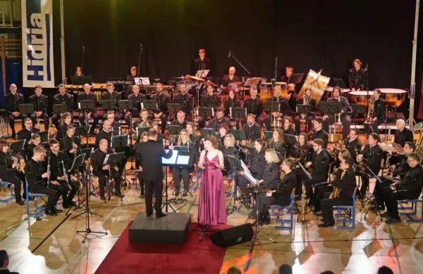 Najstarejše evropsko godbeno društvo rudarjev se  je z novoletnega koncerta z gostjo, sopranistko Tino D. Dragoš, napotilo 
v jubilejno 360. leto neprekinjenega igranja.