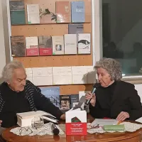 Andrej Medved je bil nedavno v Kopru gost pogovora Prevajanje, žlahtno soavtorstvo,  
kjer je z  Nevo Zajc spregovoril tako o svojih prevodih kakor o ponatisu “Ognja”. 