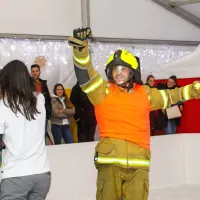 Istrski gasilci so se pomerili na dobrodelnem turnirju v hokeju na ledu