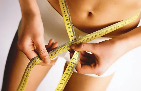 Strokovnjaki priporočajo, da po praznikih jemo več zelenjave, 
manj mesa in se odrečemo sladkarijam.