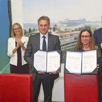 Na sedežu Univerze na Primorskem je bil maja storjen majhen korak za 
slovensko zdravstvo, a velik za koprsko in primorsko znanost ter 
medicino. Robert Golob v imenu Republike Slovenije in Klavdija Kutnar, 
rektorica UP, sta podpisala pismo o nameri za izvajanje študija medicine v 
Izoli.  V sklopu Fakultete za zdravje naj bi študij medicine zaživel leta 2027, 
podpirajo pa ga vsi zdravstveni in politični subjekti na Primorskem.  